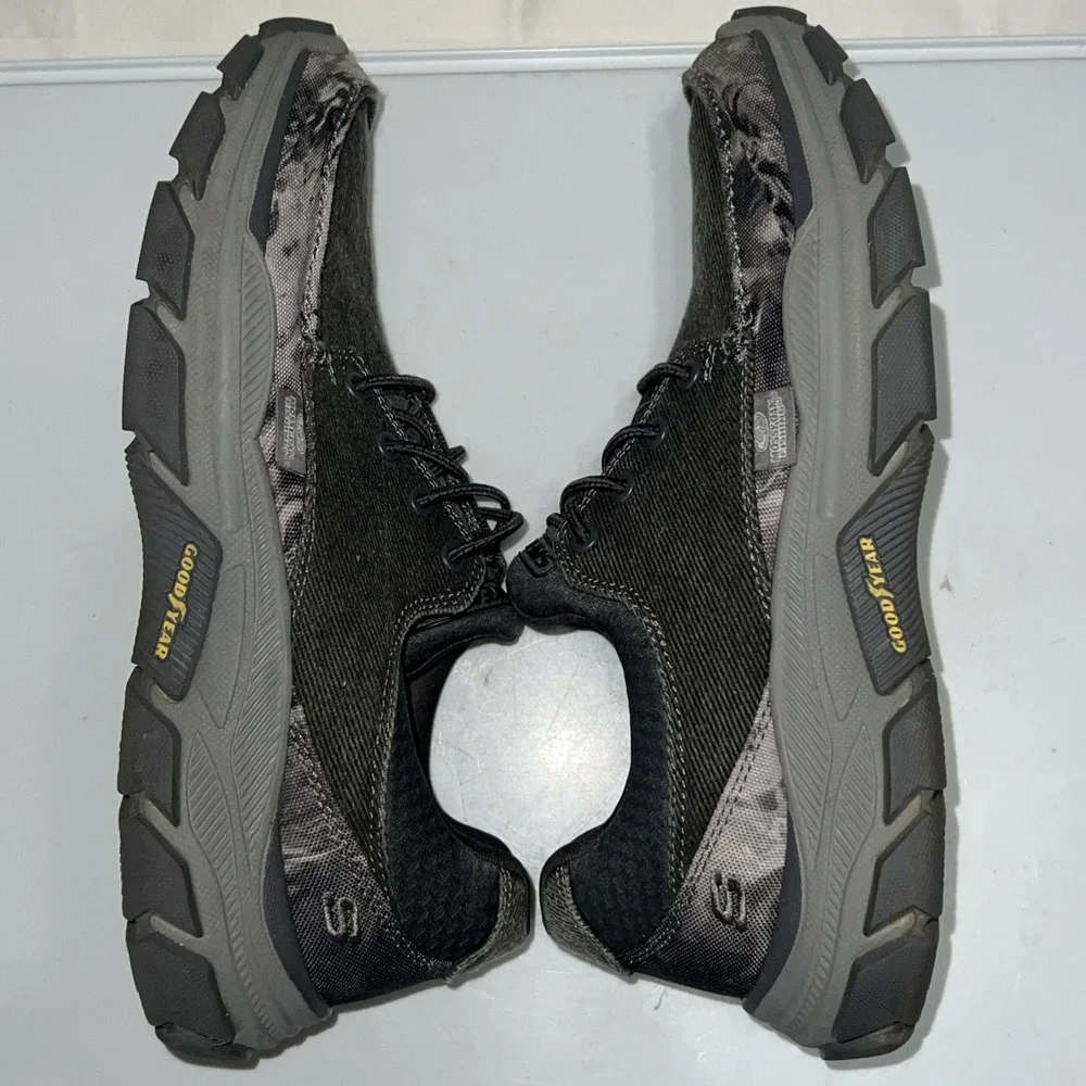 Skechers men respected